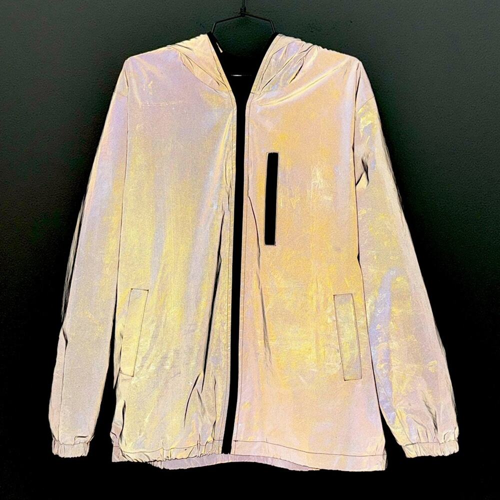 Reflective windbreaker